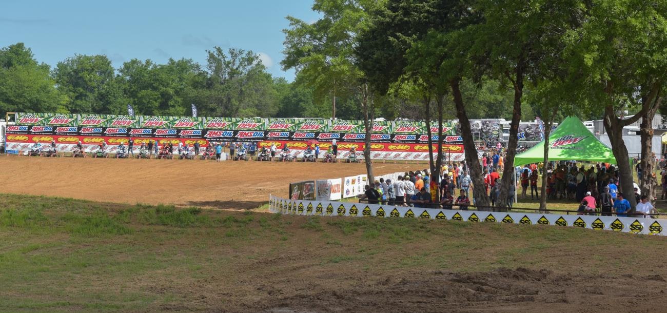 Photo Gallery: Underground Amateur