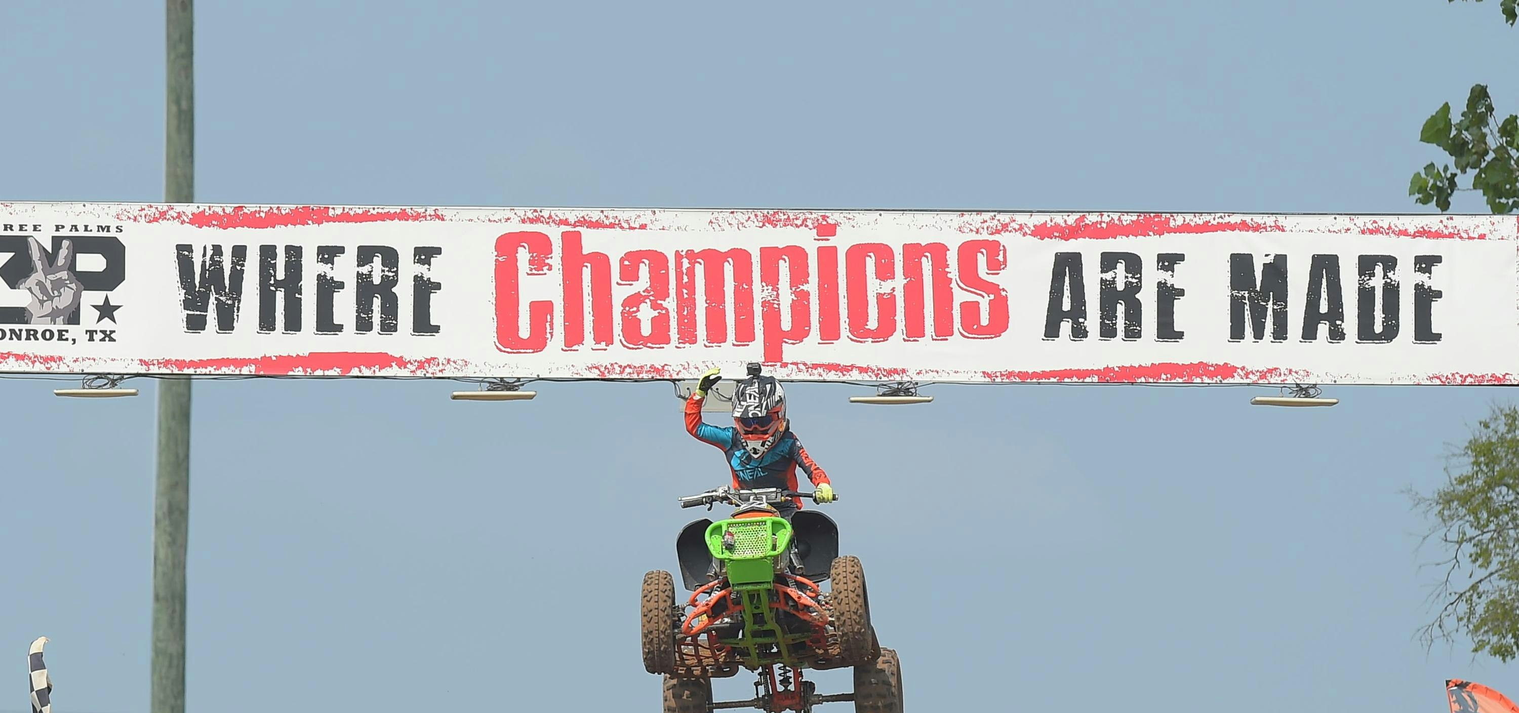 Photo Gallery: Three Palms Amateur