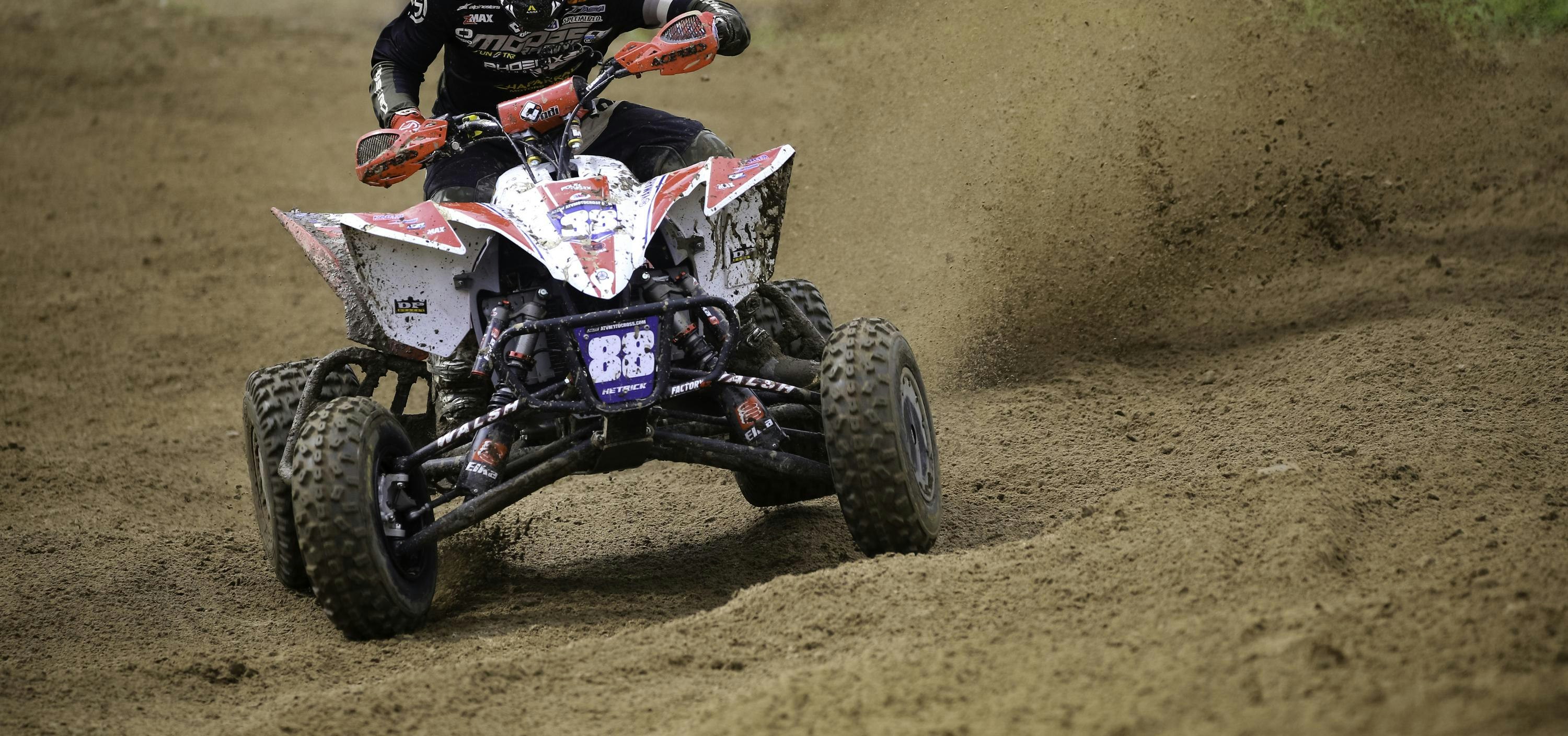 Photo Gallery: Loretta Lynn Pro