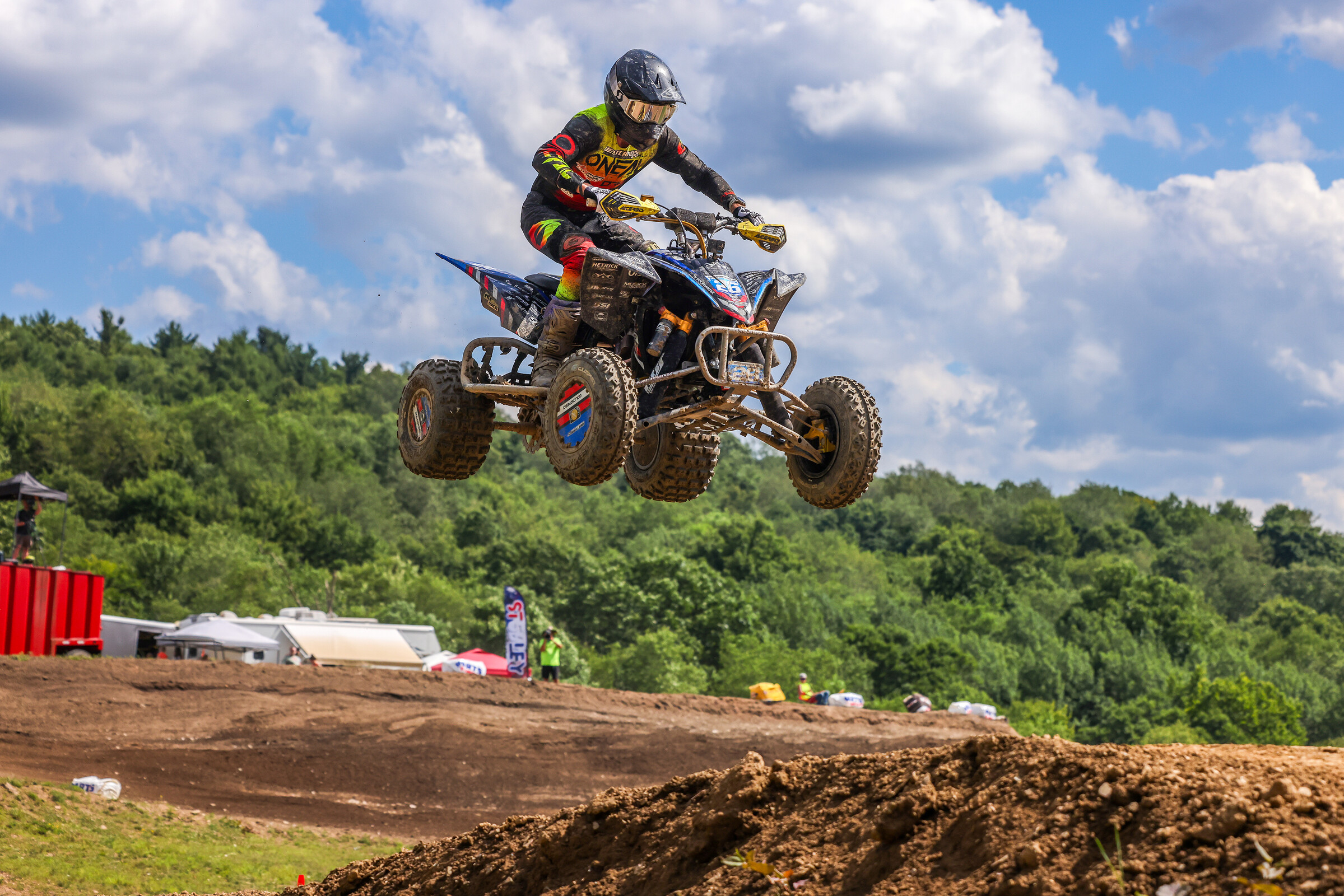 Brandon Hoag would come through to finish 2-2 after battling throughout the day.