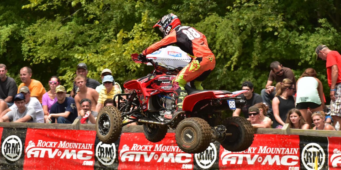 Photo Gallery: Loretta Lynn's Pro