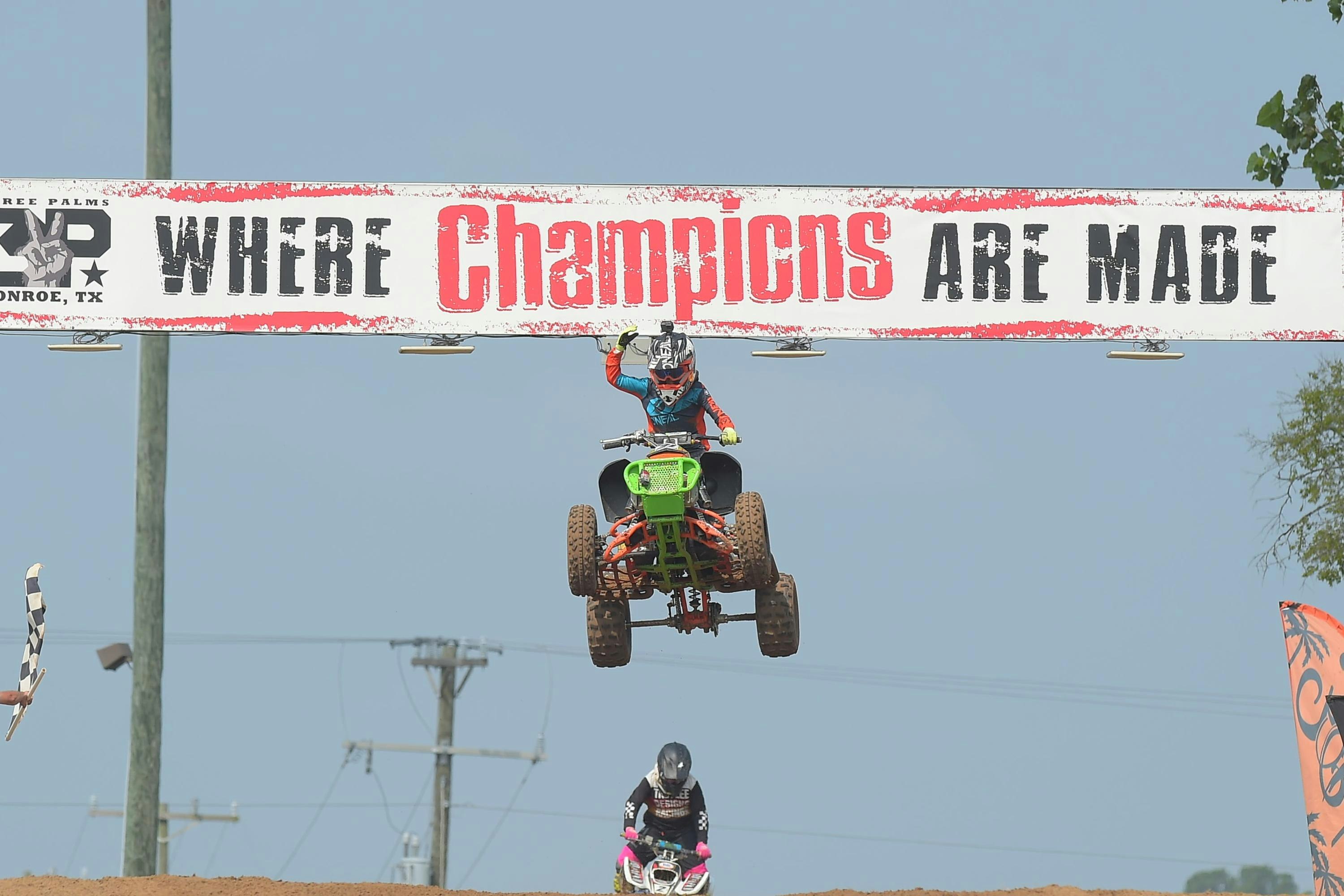 Photo Gallery: Three Palms Amateur